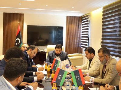 اللجنة المشتركة لمتابعة التحول إلى الطاقة المتجددة تعقد اجتماعها الثاني بالشركة العامة للكهرباء